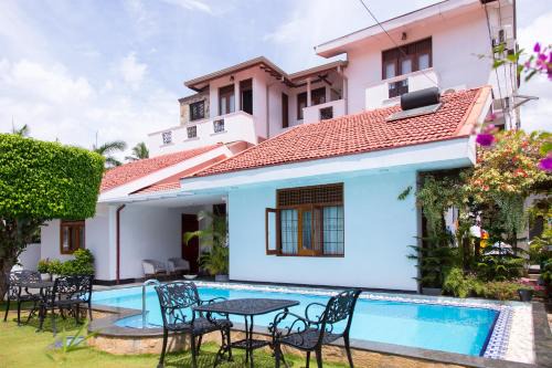 Negombo Bed & Breakfast | Suriya Arana