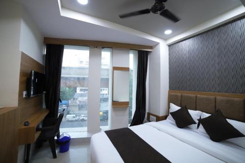 Navrangpura Hotel | Surya Villas