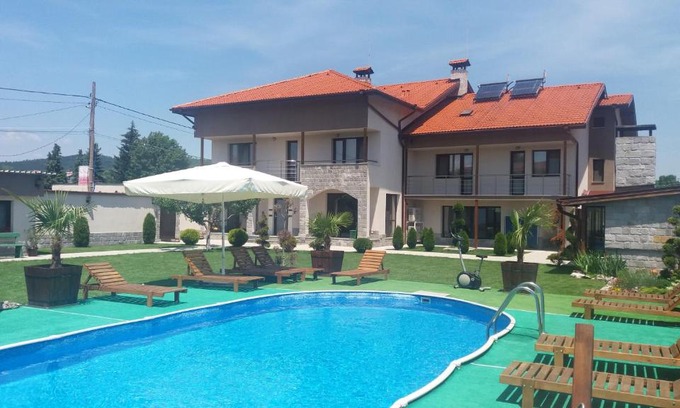 Shiroki Dol Villa | Sveti Nikola Villas near Borovets