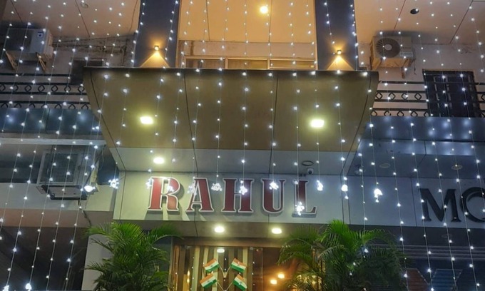 Hingana Hotel | SwagStay Hotel Rahul Palace Nagpur