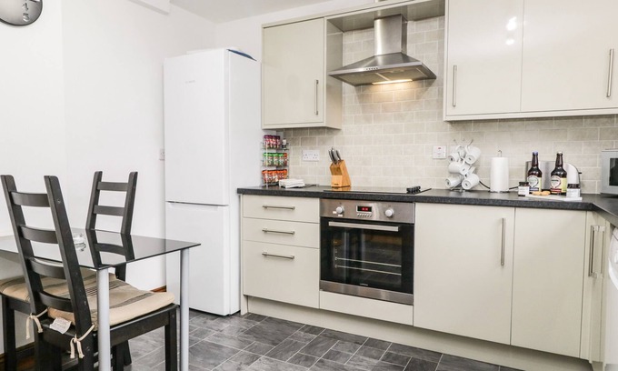 Torver Cottage | SWALLOWDALE, pet friendly, with open fire in Torver