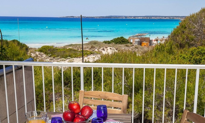 Campos Apartment | Sweet Home Es Trenc: Apartment on Ses Covetes beach