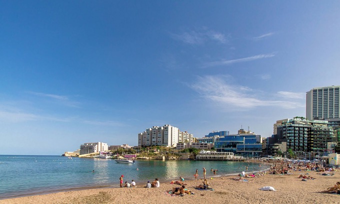 Tal-Ghoqod Hotel | SwieqiStay room5 shared bath - Paceville