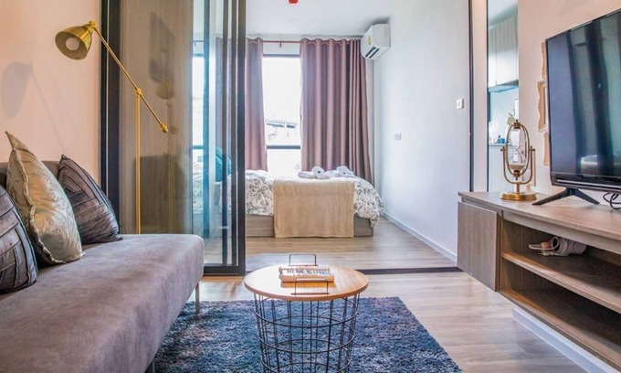 Mueang Samut Prakan District Apartment | swimming pool and gym , near BTS PuChao,bkbloft2 - Tambon Thepharak