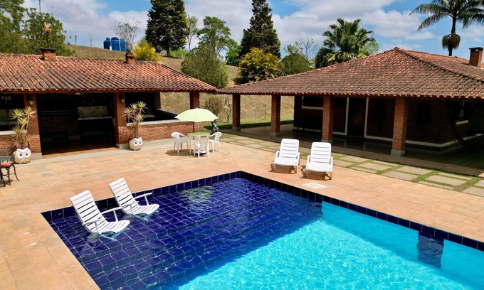Itapeva House | Swimming pool with beach, 5 bedrooms, fireplace, bonfire, 120km from SP. Monte Verde 50km away