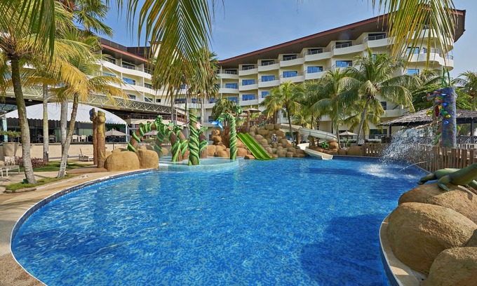 Tanjung Resort | Swiss-Grand Beach Resort Kuantan