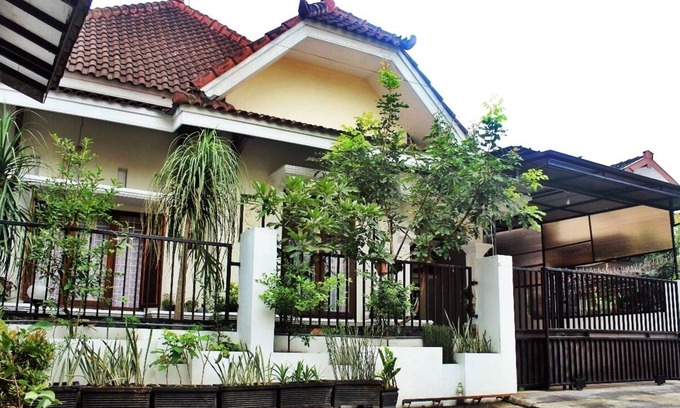 Malang House | Syariah Private & Comfy House, Full Wifi