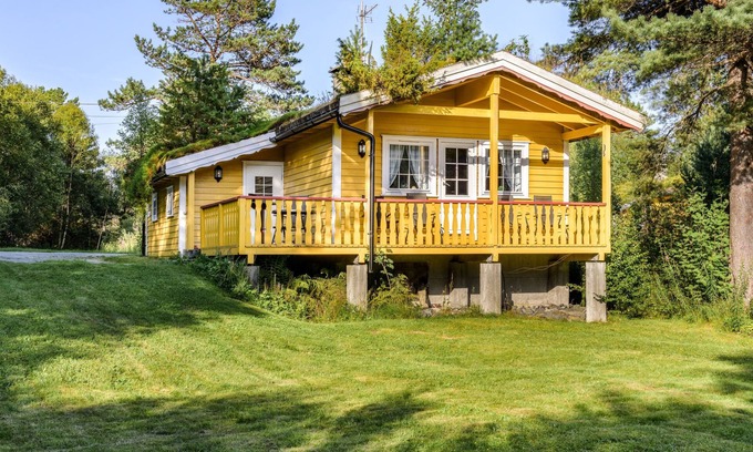 Fjaler House | Synnøve by Interhome