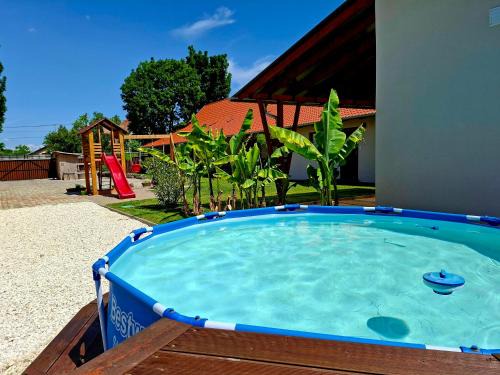 Mako Apartment | Szélcsengő Wellness Vendégház