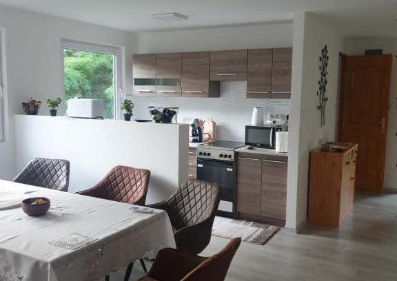 Vasarosnameny House | SZERETET FA-HÁZ VÁSÁROSNAMÉNY GERGELYIUGORNYA