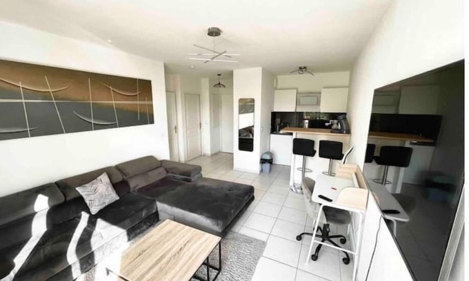 Croix-d'Argent Apartment | T2 comfort close to EVERYTHING + Parking + WiFi