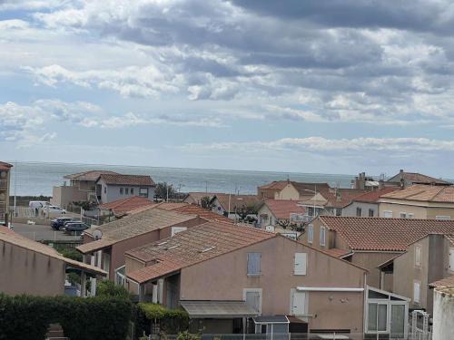 Valras-Plage Apartment | T2 duplex proche plage, clim, parking privatif - FR-1-701-81