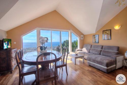 Saint-Denis Apartment | T3 - l'Orangel - 3 étoiles - 70m2 - Vue mer - Saint-Denis