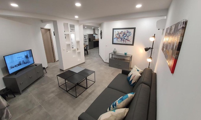 Viggianello Apartment | T3 Propriano vue mer, neuf, climatisé et classé 4 étoiles