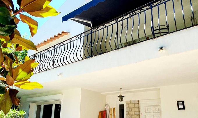 Saint-Jerome Villa | T3 Villa Confortable Avec Piscine