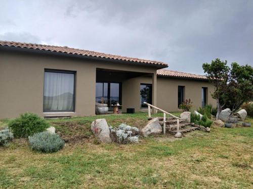 Sotta Villa | T4 Villa SOTTA entre mer et montagnes