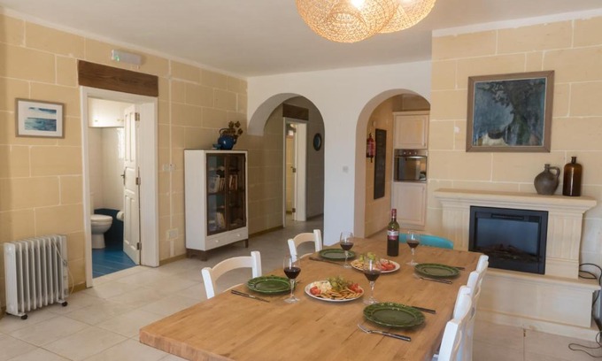 Xaghra Apartment | Ta Gajdoru apartment