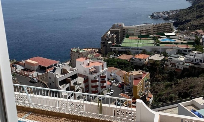 Tabaiba House | Tabaiba Pool & Views