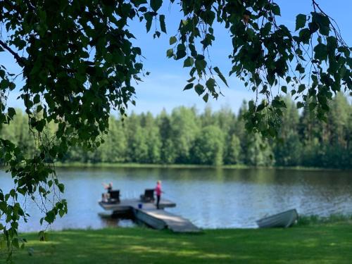 Tahkovuori Villa | Tahkon Riihiranta - 4 bedroom villa with lake view - Tilava mökki rantanäkymin