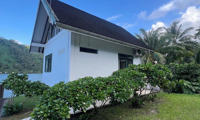 Teahupoo House | Taina - Faaroa Bay Villa