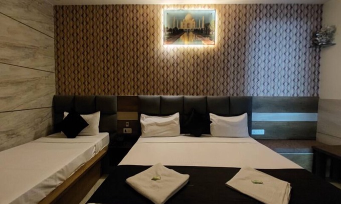 Taj Ganj Hotel | Taj Nice Point By Taj Sunrise Grp