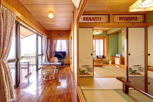 Okinawa House | Takashi House