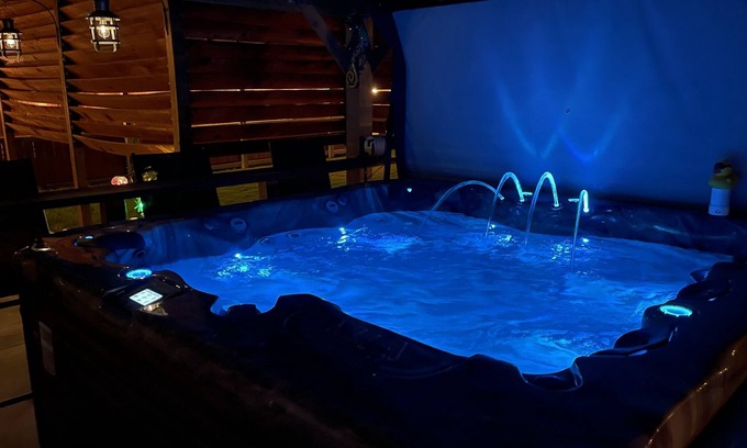 Odessa House | Take it easy at this unique and tranquil getaway. Relaxing all the way.