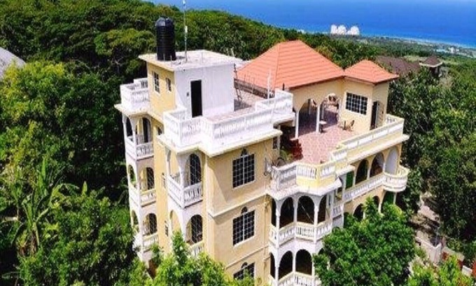 Montego Bay Villa | Takuma Boutique Villa Montego Bay Jamaica
