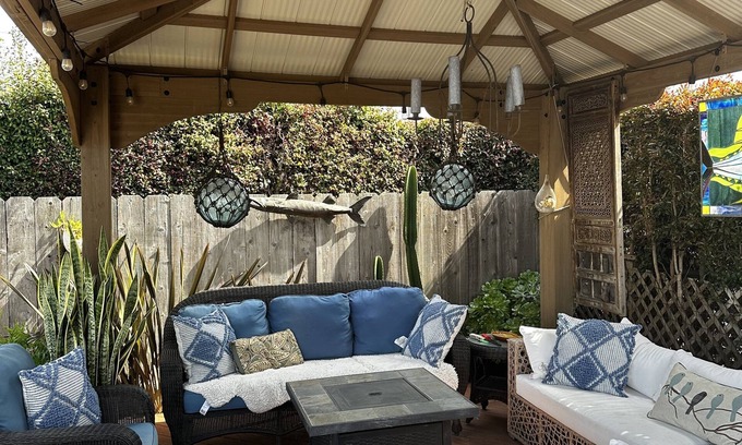 Olde Carlsbad House | Tamarack Surf Beach bungalow with ocean views and swim spa