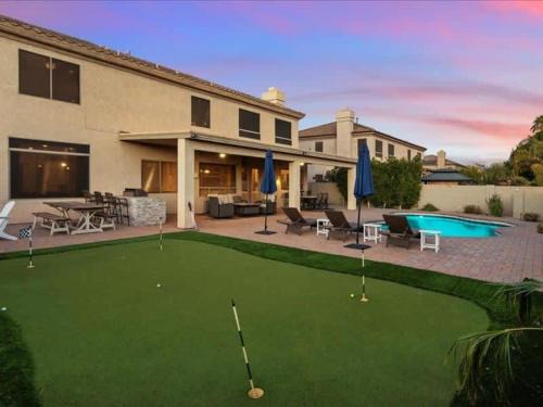 Arabian Views House | Tangerine Sky