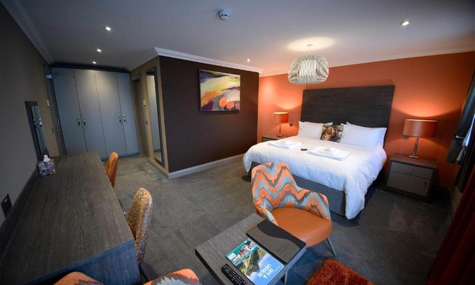 Achachork House | Taransay House, Small Hotel