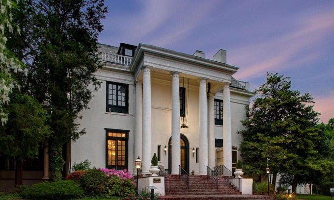Tarrytown Hotel | Tarrytown House Estate