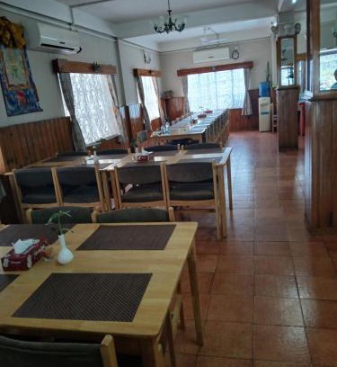 Khuruthang Bed & Breakfast | Tashi Yarphel