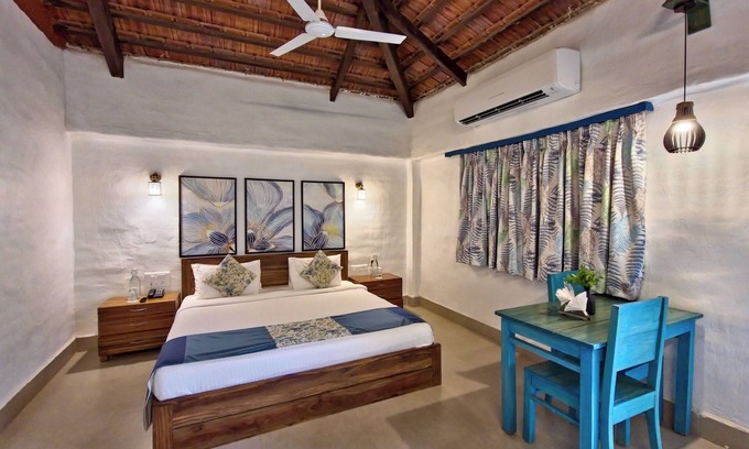 Avarghani Hotel | Tathastu Pench