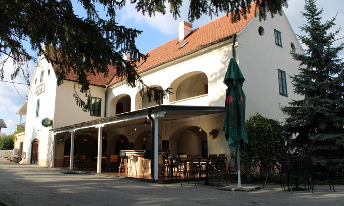 Sveti Ivan Zelina Apartment | Taverna 1860 Rooms & Apartments