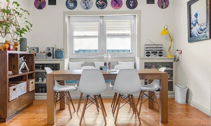 Ettalong Beach House | Tayla’s Beach House. Walk to beach