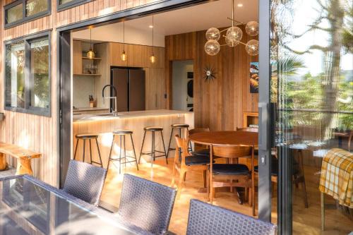 Ostend House | Te Toki Treehouse and Studio