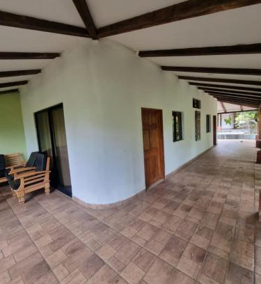 Coatepeque Hotel | Termales El Paraíso