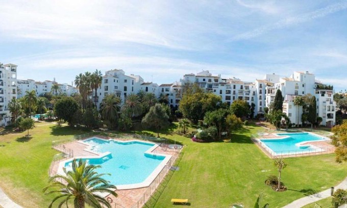 Puerto Banus Apartment | TERRAZAS DE BANÚS SUNLIT RETREAT, WALK EVERYWHERE!