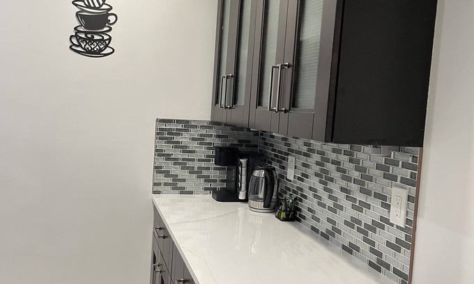 Roosevelt Apartment | Terrific 2-bedroom apartment in Roosevelt with AC, WiFi. Very peaceful & quiet n