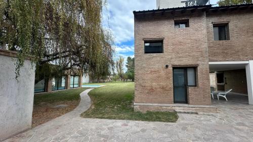 Guaymallen Apartment | Terroir Village - Complejo de 4 duplex