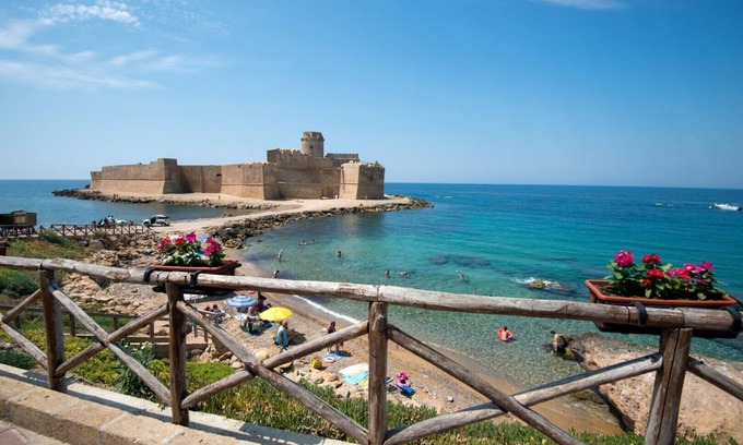Isola di Capo Rizzuto Hotel | TH Capo Rizzuto