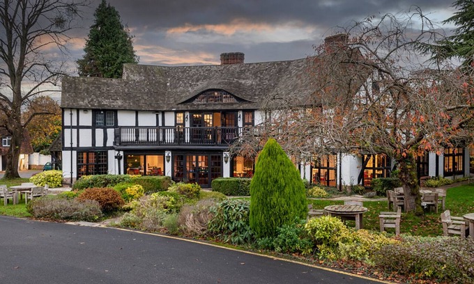 East Horsley Hotel | Thatchers, BW Signature Collection