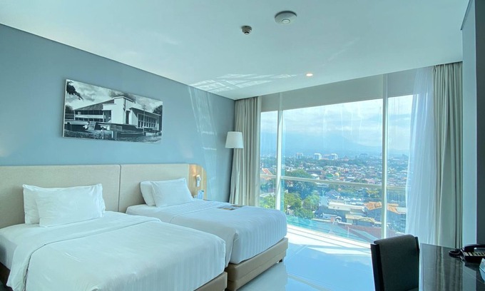 Klojen Hotel | The 1O1 Malang OJ