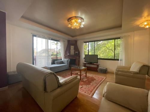 Baguio Apartment | The 1stfloor- Camp John Hay with view
