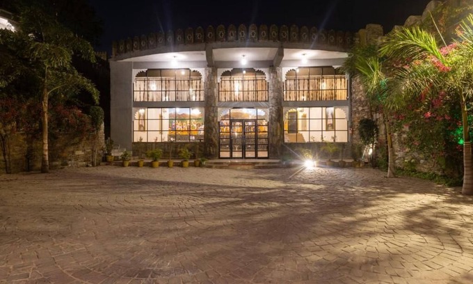 Udaipur District Hotel | The Amargarh