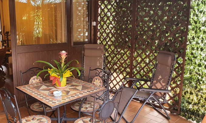 Isola delle Femmine Apartment | The annexe of the Mimosas a few steps from the beach