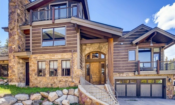 Copper Mountain Cabin | The Artisan Lodge ⛷ Ski In/Out 🔱 Gated ♨️ Rooftop Spa $0 Cleaning & Pet Fee