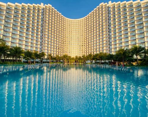 Cam Ranh Apartment | The AZURE Arena Cam Ranh Resort