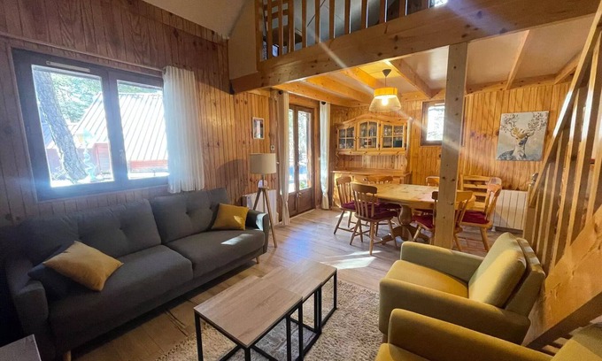 Barcelonnette Ski Chalet | The Barce Chalets - Chalets for 8 People